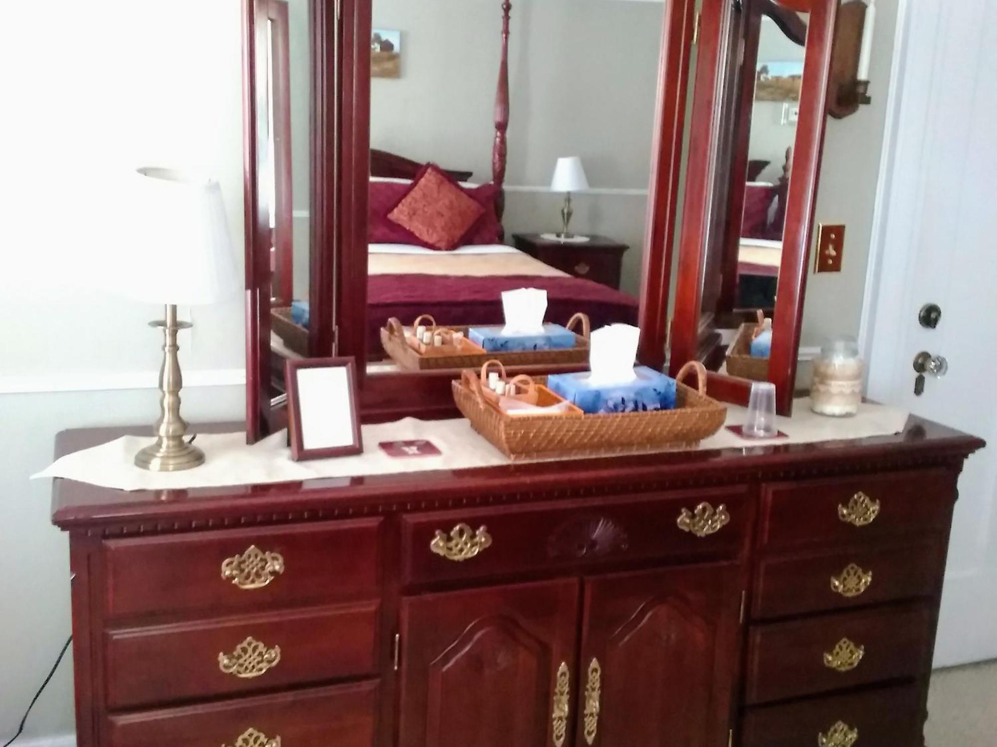 Norwich Splendor Inn Bed & Breakfast חדר תמונה